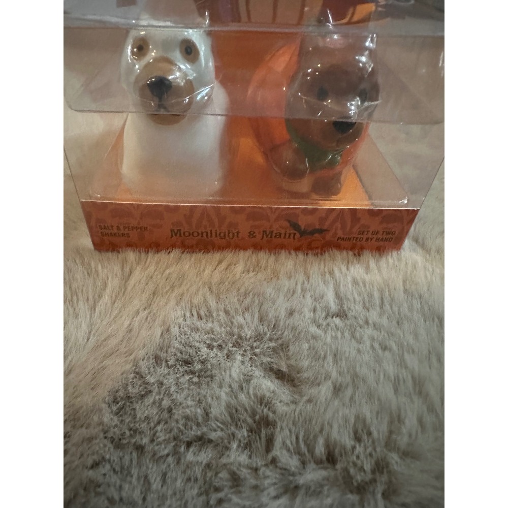 Moonlight & Main Dog Pumpkin Salt and Pepper Shakers Set Hand Painted Halloween